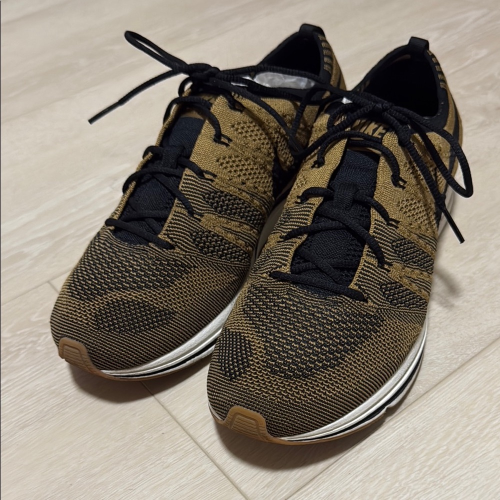 Nike Dual-Tone Fly Knit Black and Tan Sneakers
